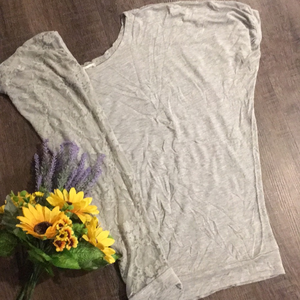 🔥5/$30 SALE!🔥 Zenana Top with lace mesh back